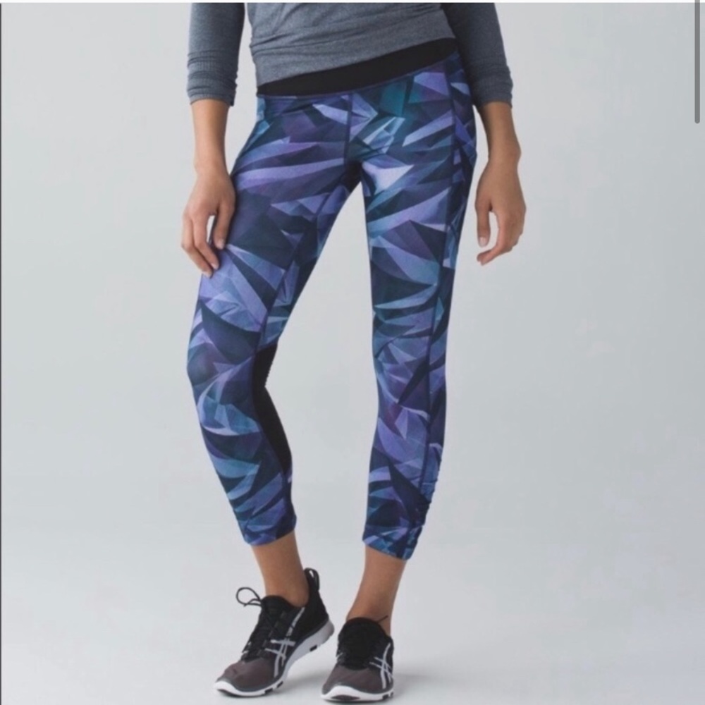 Lululemon Purple/Blue Geo Patterned Leggings 2